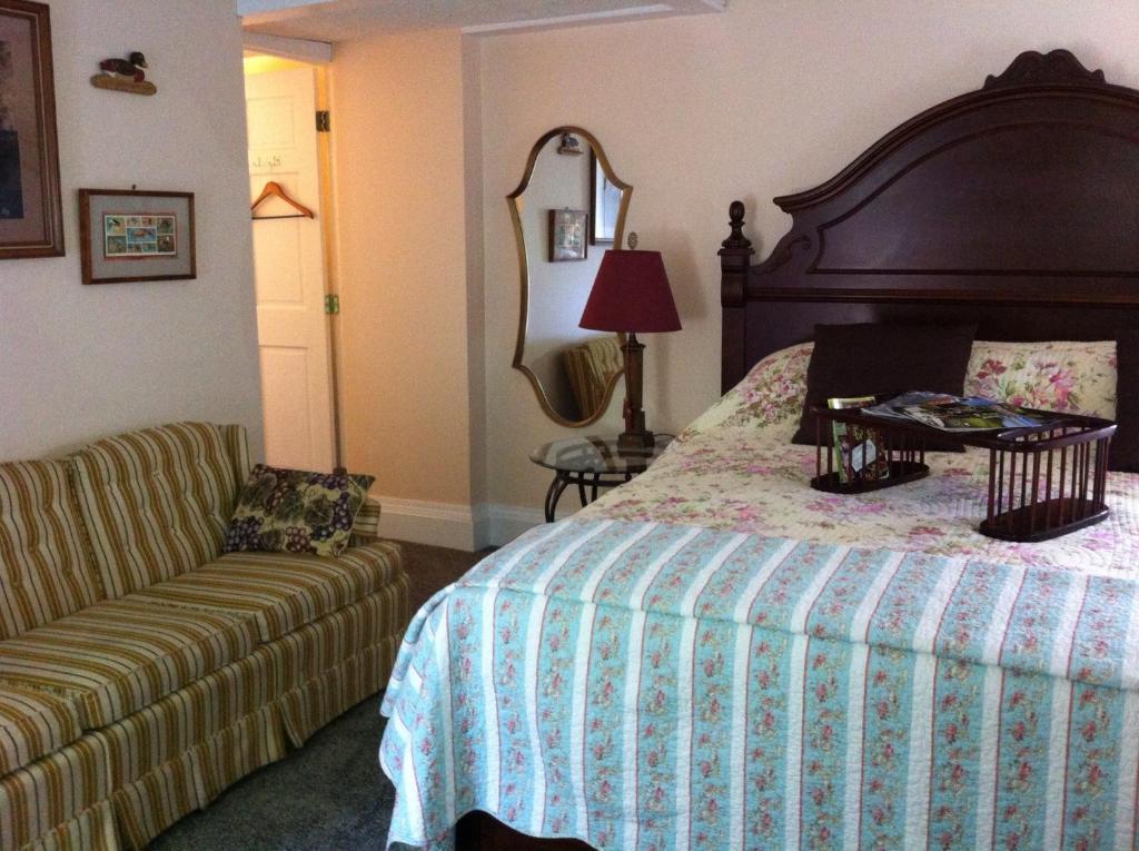 Emerald Necklace Inn Bed And Breakfast Lakewood Værelse billede
